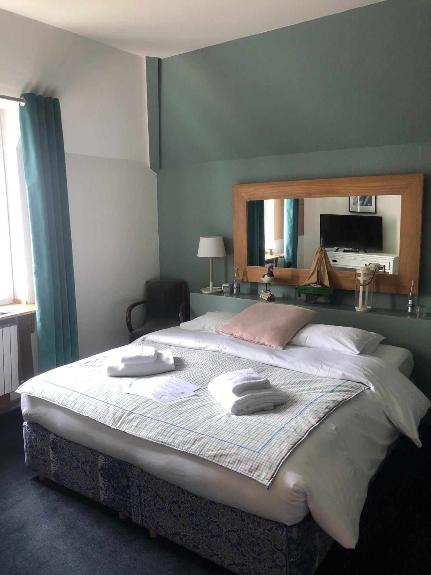 Hotel De La Houle Сен-Бриак-сюр-Мер Стая снимка